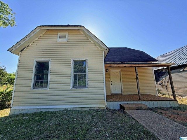 House for sale in Anniston, Alabama