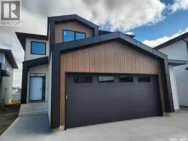 House for sale in Saskatoon, Saskatchewan