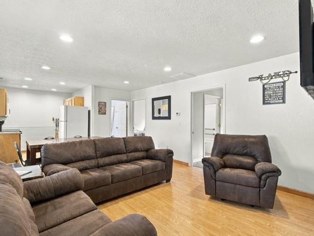 House for sale in Stone, Missouri