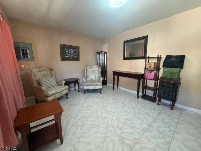 House for sale in Elizabeth, New Jersey