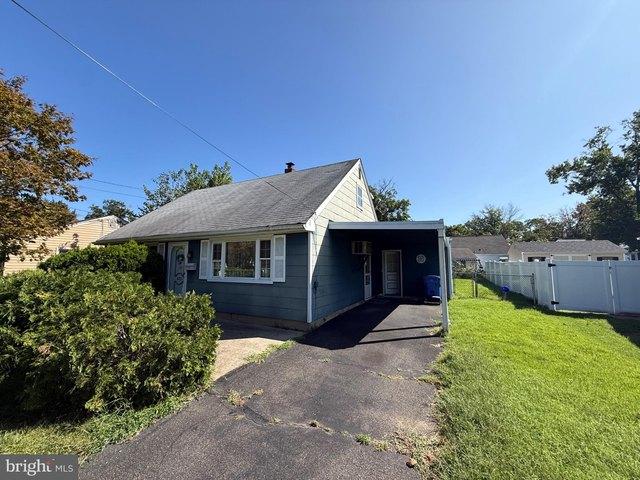 House for sale in East Burlington, Burlington
