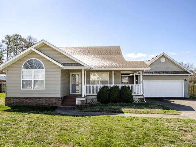 House for sale in Barry, Missouri