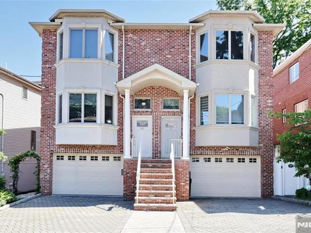 Condo for sale in Cliffside Park, New Jersey