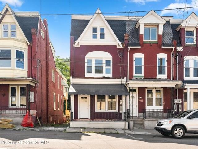 Townhouse for sale in Pottsville, Pennsylvania