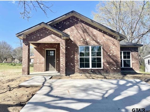 House for sale in Daingerfield, Morris County