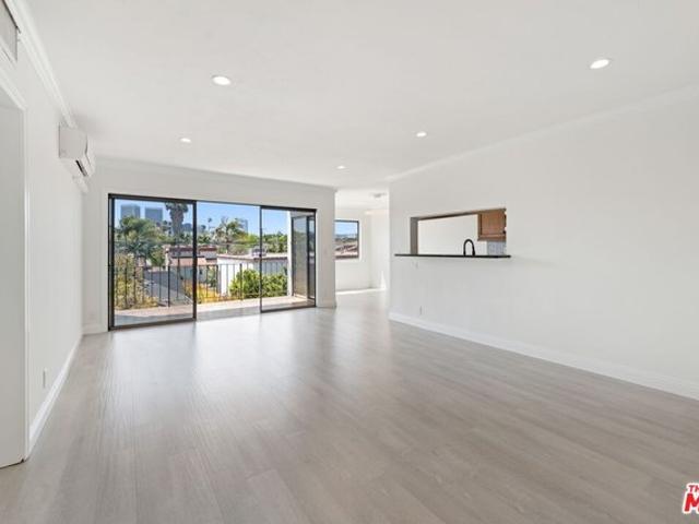 Condo for sale in Beverly Hills, California