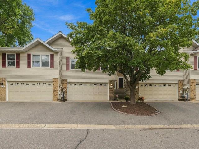 Townhouse for sale in Eagan, Dakota County