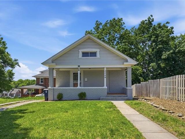 House for sale in Ivanhoe Southwest, Kansas City