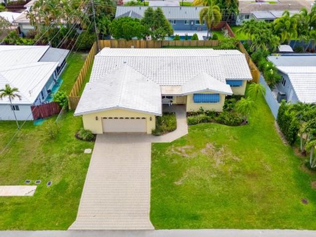 House for sale in Oakland Park, Florida