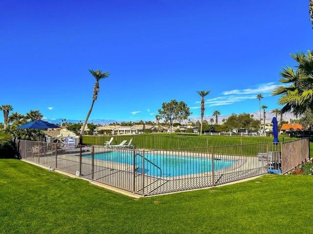 Condo for sale in Bermuda Dunes, California