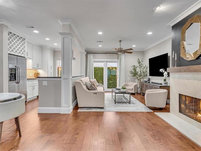 Townhouse for sale in Dallas, Dallas County