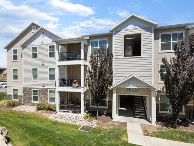 Condo for sale in Herriman, Utah