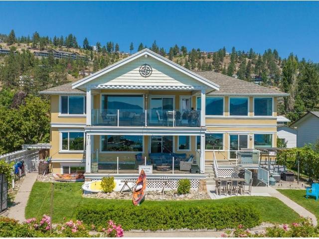 House for sale in Peachland, British Columbia