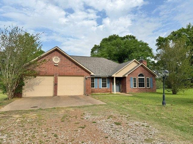 House for sale in Crockett, Texas