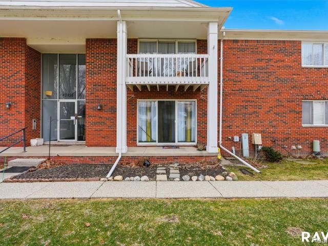 Condo for sale in Clinton Township, Michigan