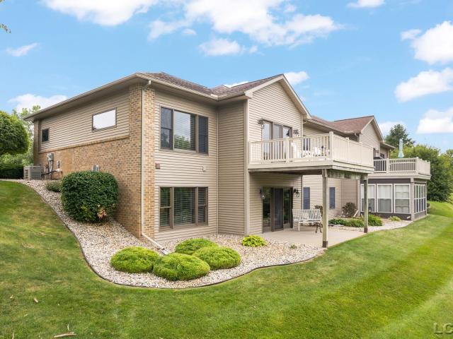 Condo for sale in Adrian