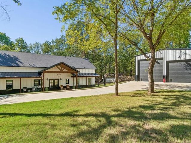 House for sale in Eufaula, McIntosh County