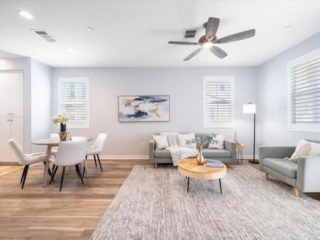 Townhouse for sale in Oceanside, San Diego County