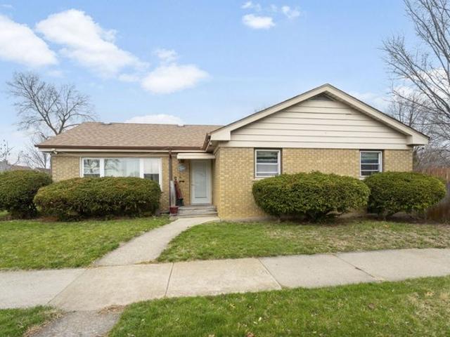 House for sale in Lyons, Illinois