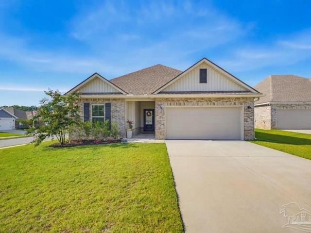 House for sale in Pace, Florida