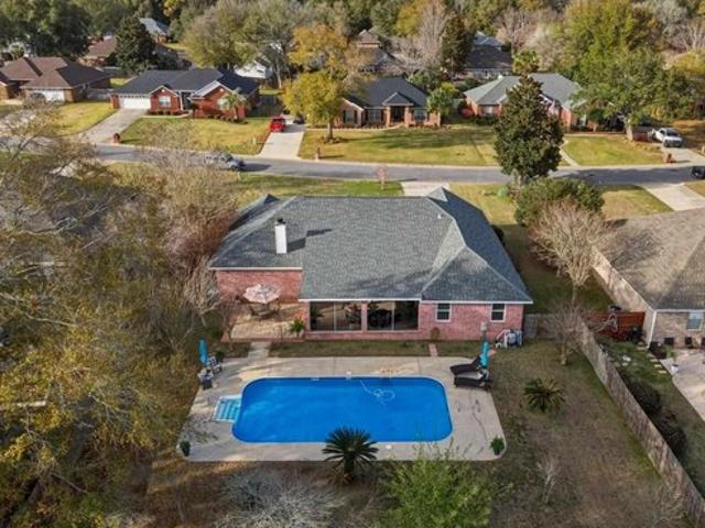 House for sale in Pace, Florida