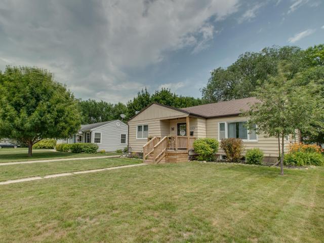 House for sale in Moorhead, Clay County