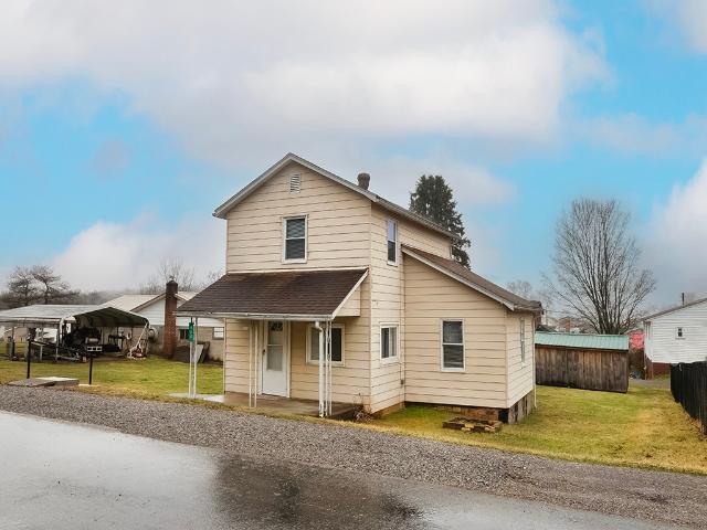 House for sale in Cadogan, Pennsylvania