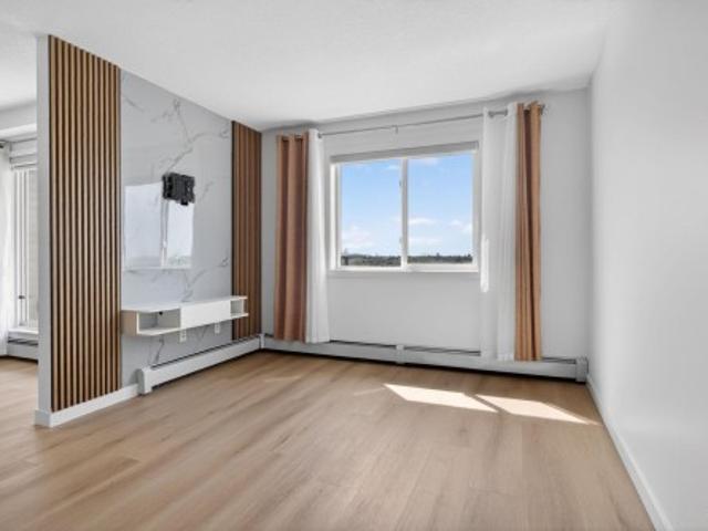 Condo for sale in Wedgewood, Alberta