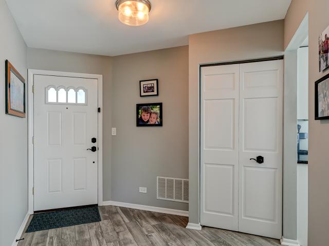 Condo for sale in Hinsdale, Illinois
