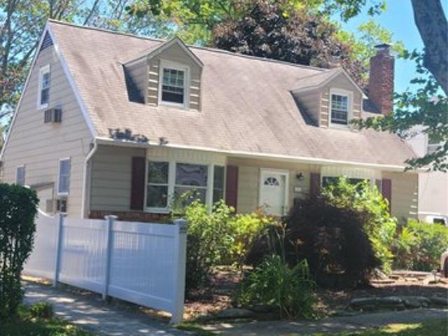 House for sale in Huntington, New York