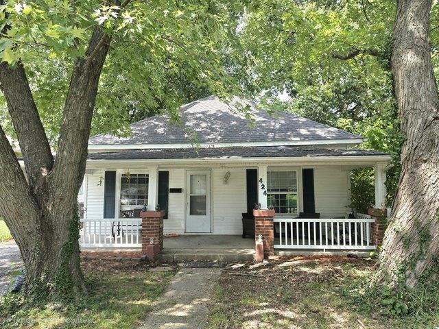 House for sale in Carterville, Illinois