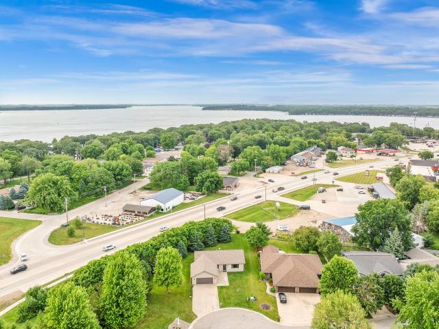 House for sale in Arnolds Park, Iowa