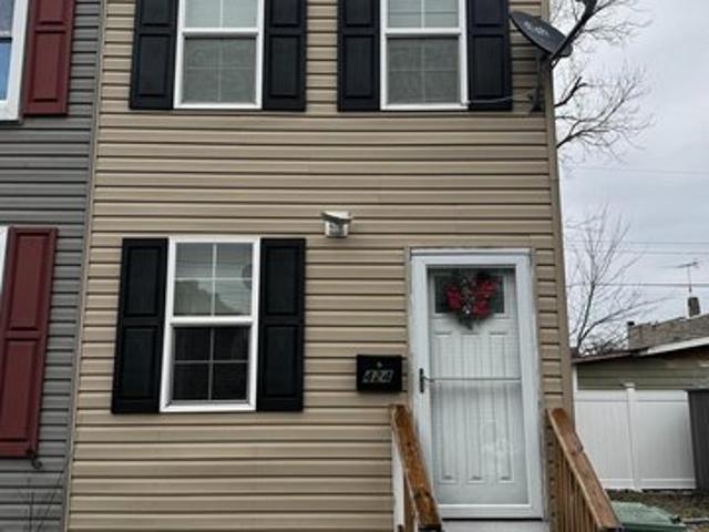 Townhouse for sale in Gibsonton, Maryland