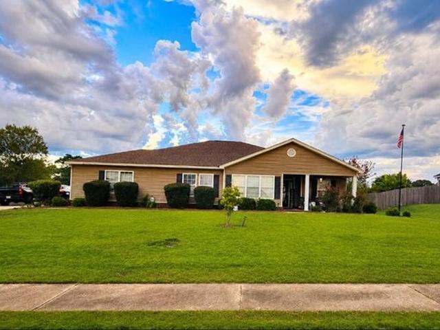 House for sale in New Brockton, Alabama