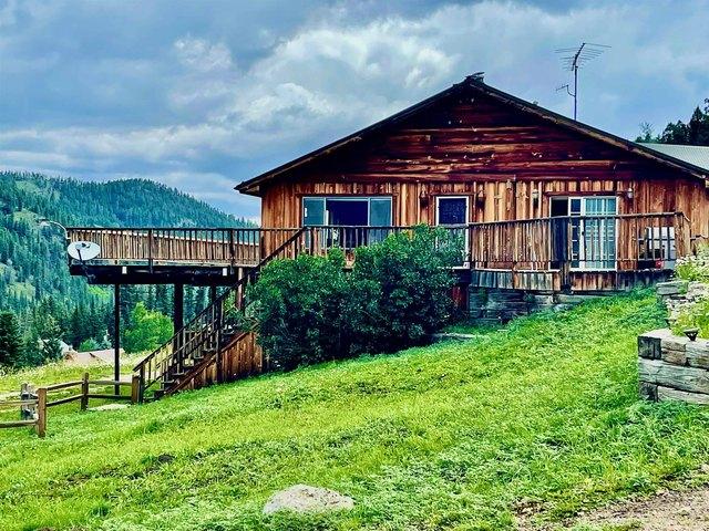 House for sale in Red River, New Mexico