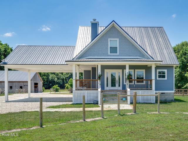House for sale in Beulaville, North Carolina