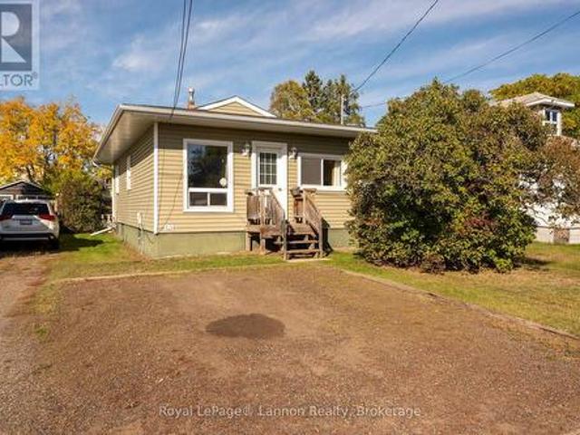 House for sale in Current River, Thunder Bay