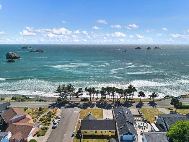 House for sale in Crescent City, California