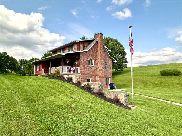 House for sale in Laughlintown, Pennsylvania