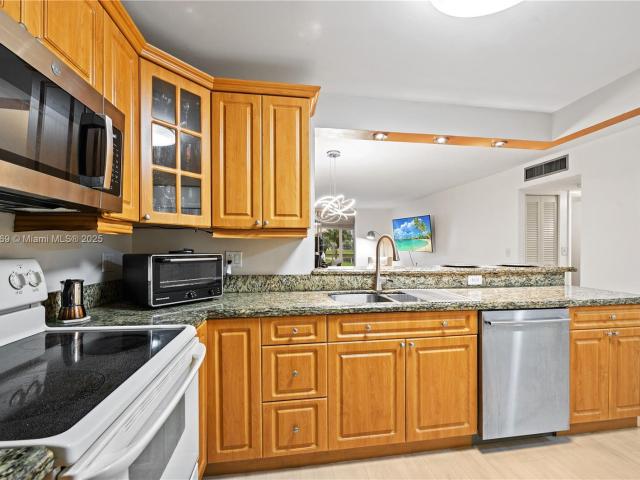 Condo for sale in Dania, Florida
