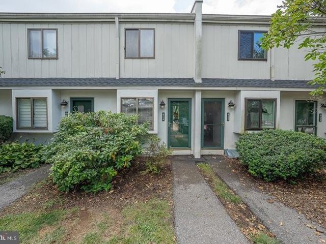 Condo for sale in Chester, Pennsylvania