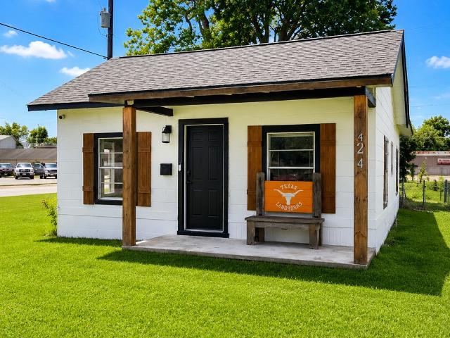 House for sale in Clute, Texas