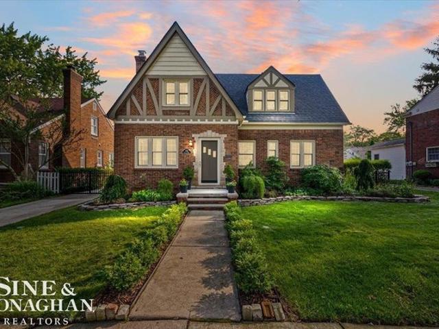 House for sale in Grosse Pointe, Michigan
