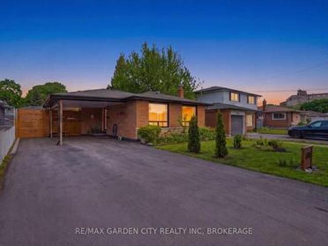 House for sale in Niagara, Ontario