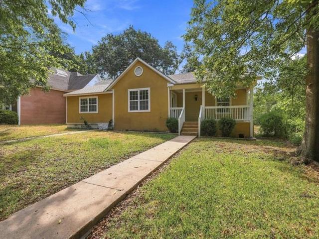 House for sale in Denison, Grayson County