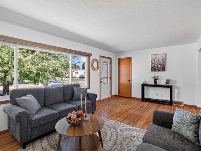 House for sale in Grand View Mobile Park, Red Wing