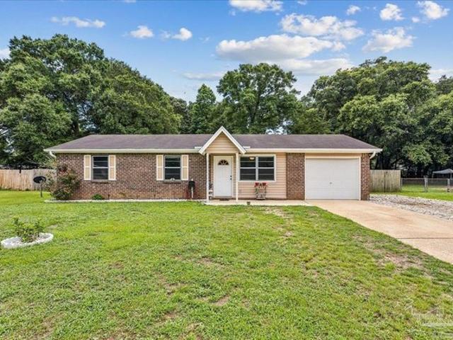 House for sale in Pace, Florida