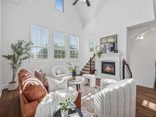 Townhouse for sale in Carrollton, Texas