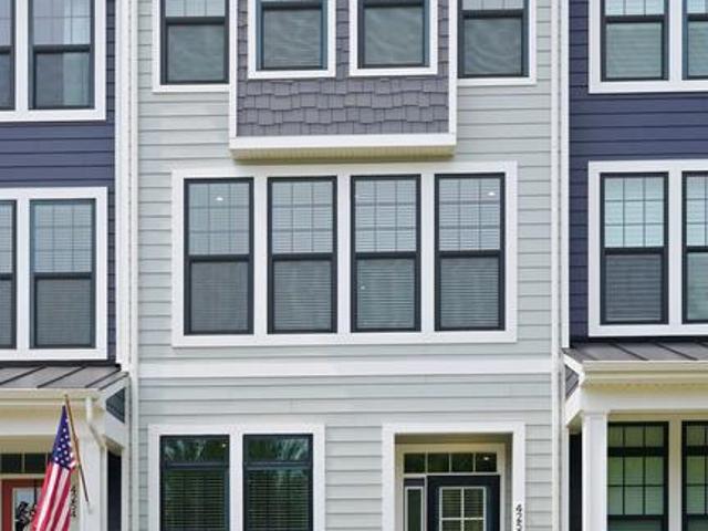 Townhouse for sale in Virginia