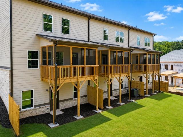 Townhouse for sale in Lilburn, Georgia